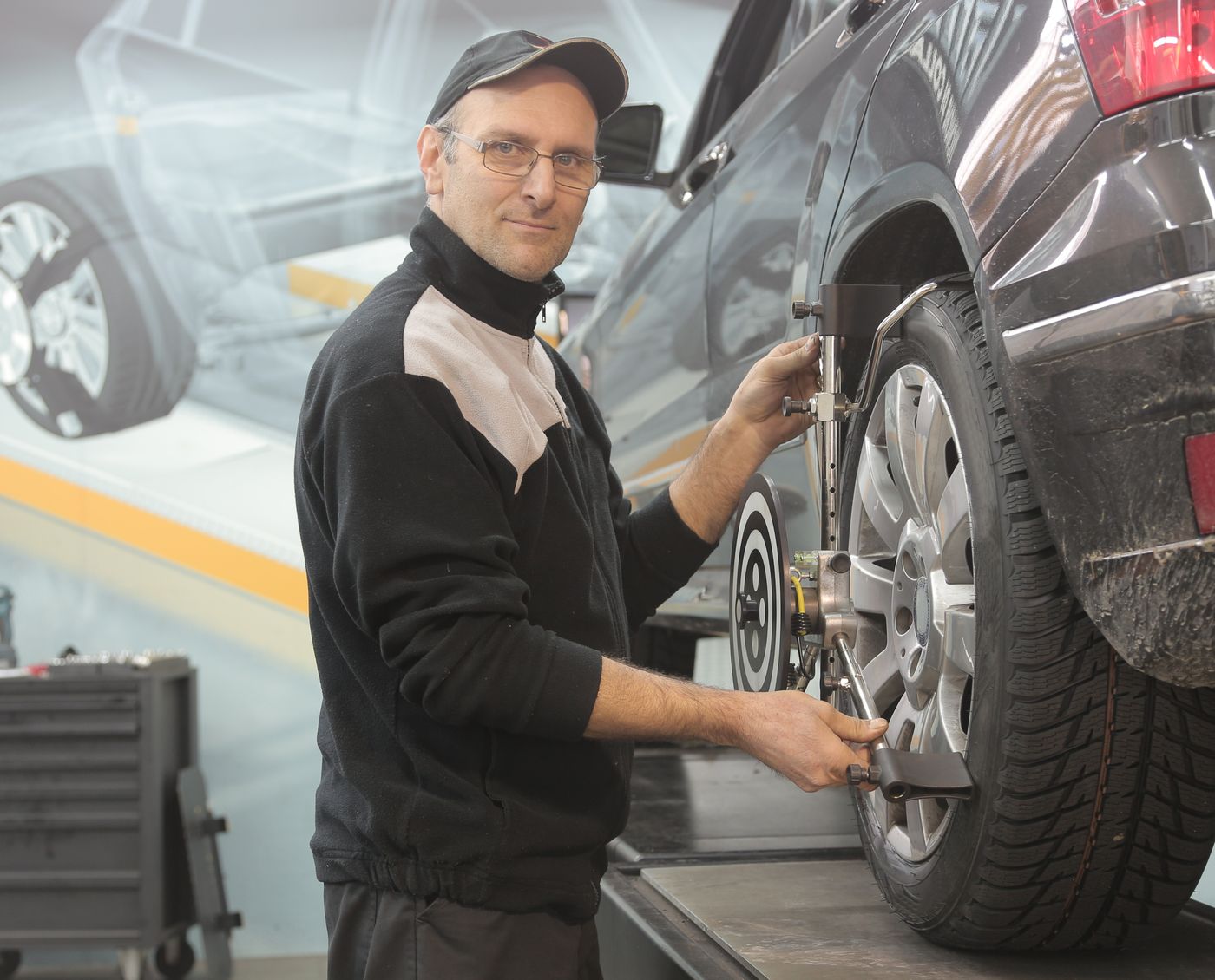 Wheel alignment service